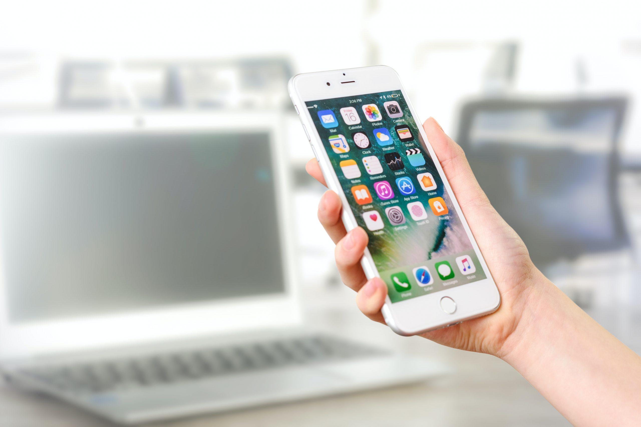 4 astuces pour rendre des publications virales sur les réseaux sociaux
